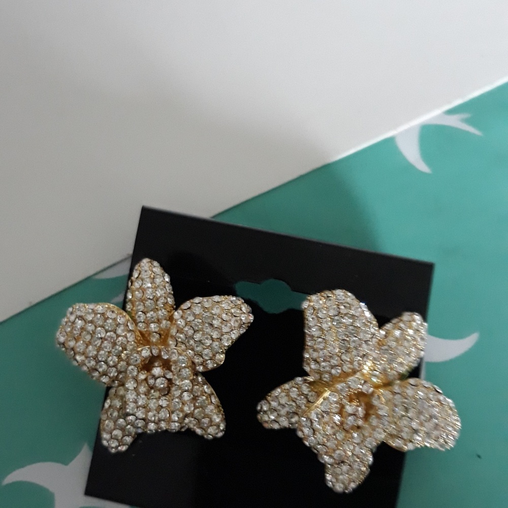 Rhinestone Flower Earrings